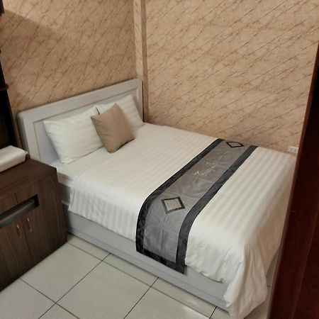 Roma Hotel Noi Bai Airport Ханой Экстерьер фото